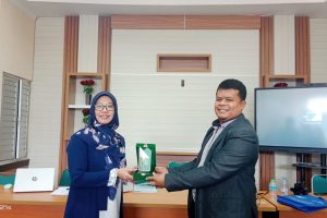 Manajemen Jurnal Al Fahmu Silaturahmi ke Jurnal Al Bayan UIN Bandung