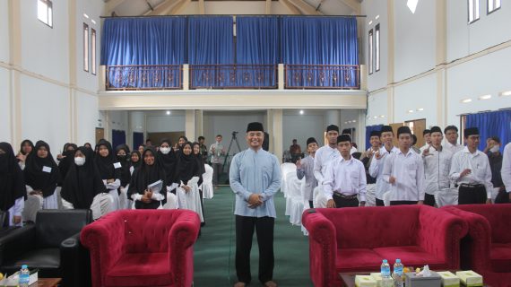 PBAK Sebagai Acara Pembuka, Mahasiswa Baru Sekolah Tinggi Ilmu Al-Qur’an As-Syifa Menyambut Tahun Akademik Baru dengan Semangat