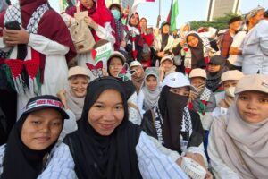 Mahasiswa STIQ As-Syifa Subang Ikut Aksi Bela Palestina di Jakarta: Suara Kemanusiaan Bergema di Monas