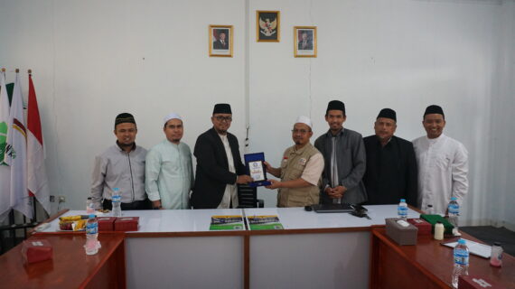 Penandatangan MoU antara STIQ As-Syifa dan Pesantren Qur’an Al-Fida Bengkulu